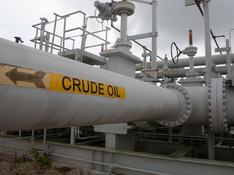 Giá dầu trong tuần thứ 2 trượt dốc do việc giải phóng kho dự trữ khẩn cấp làm giảm lo ngại về nguồn cung